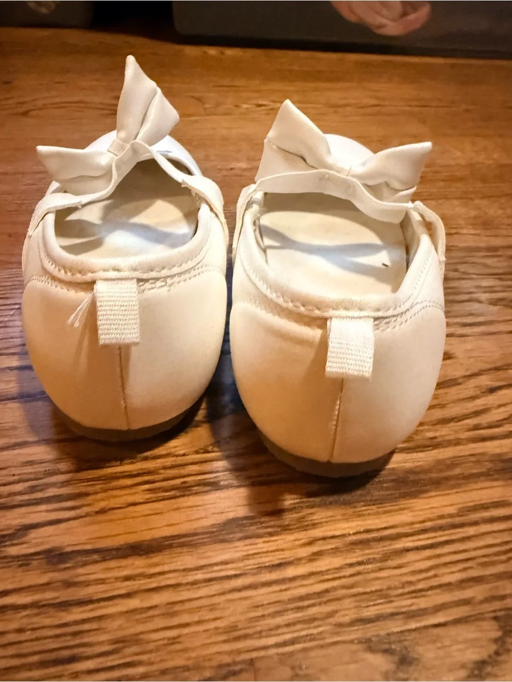 Carter's Girls' white  Bow Mary Jane Shoes